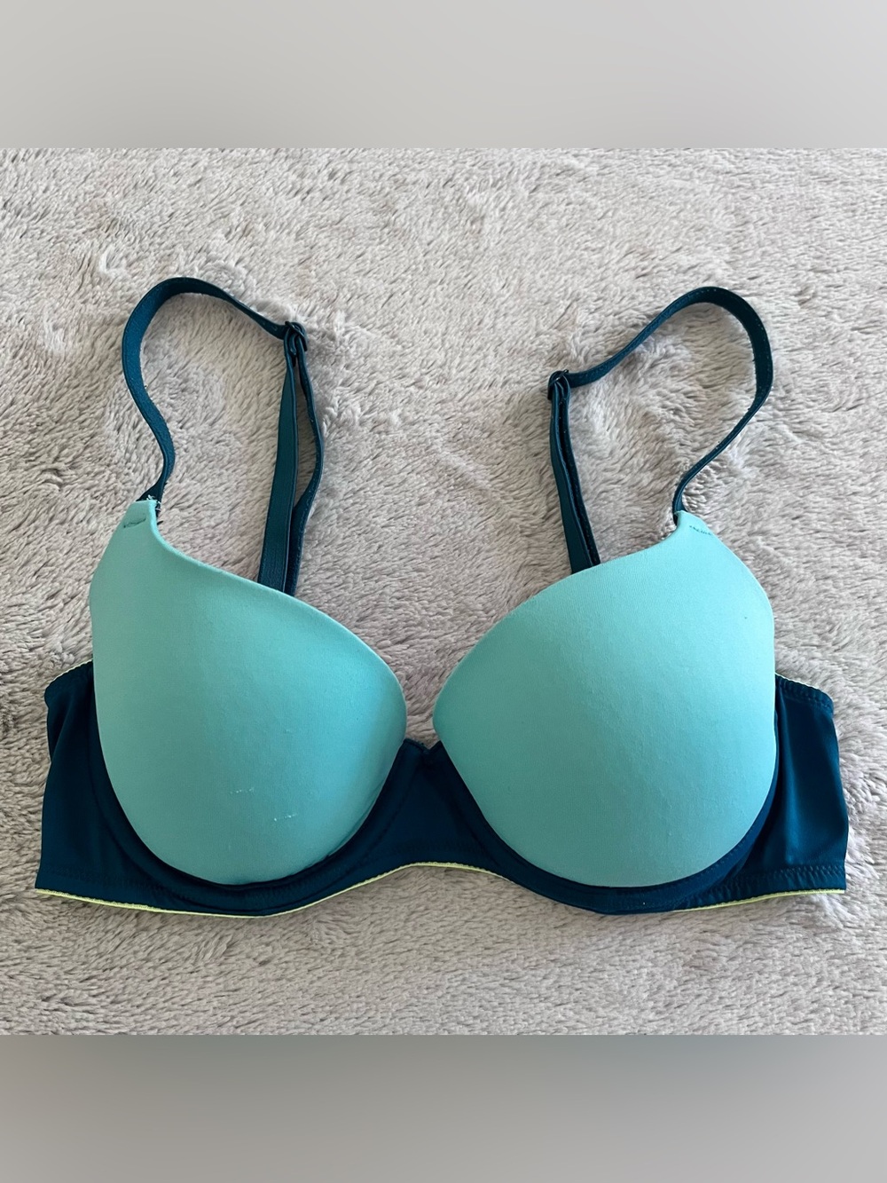 PINK Victoria's Secret Aqua & Navy Bra 32B